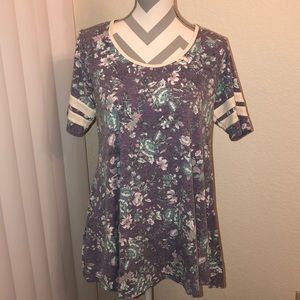 LuLaRoe Perfect Tee - Jersey Sleeves